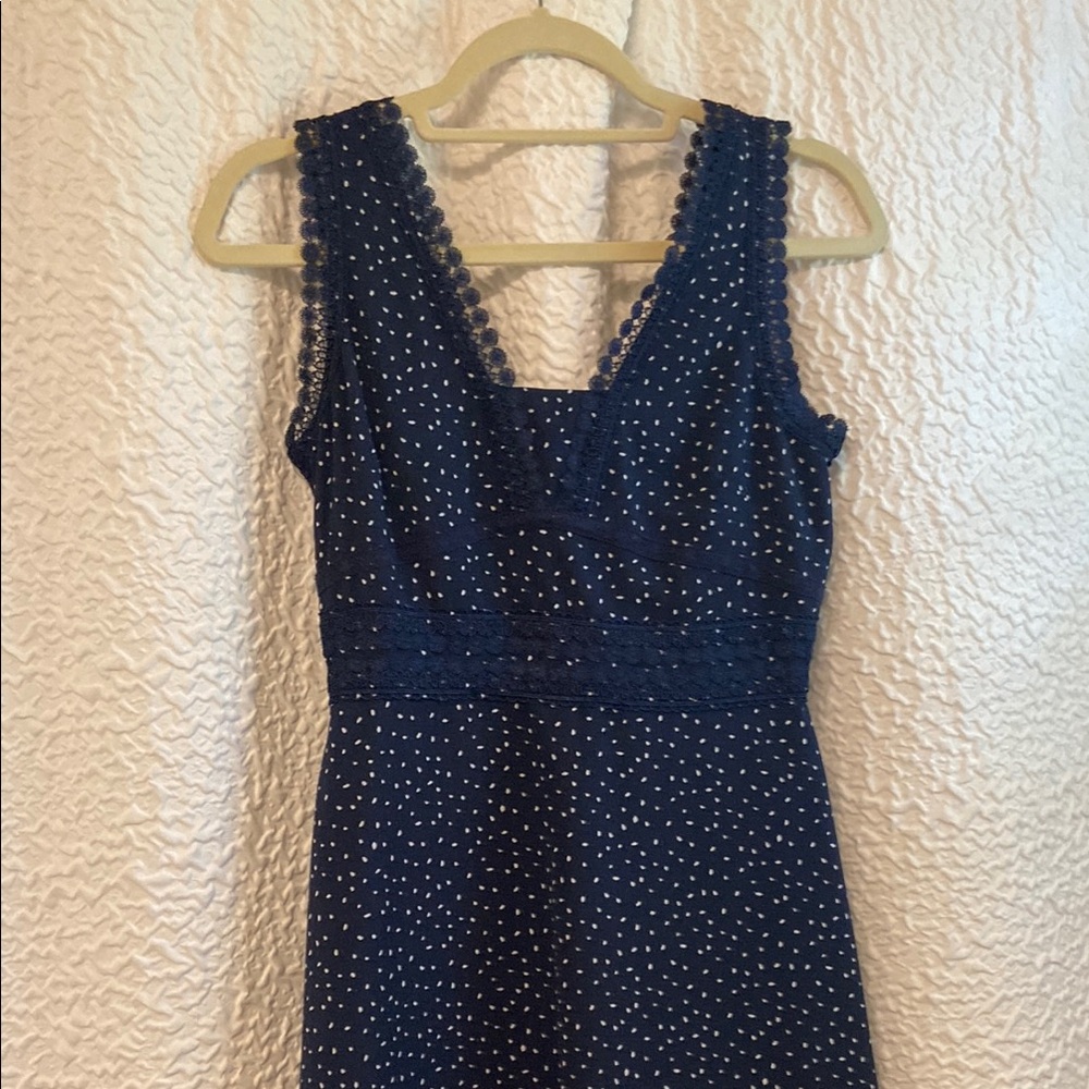 ANTONIO MELANI Blue and White Sleeveless V-Neck Midi Dress